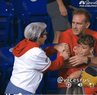 0a44769c27b2f1adadd6611f365d4416.gif