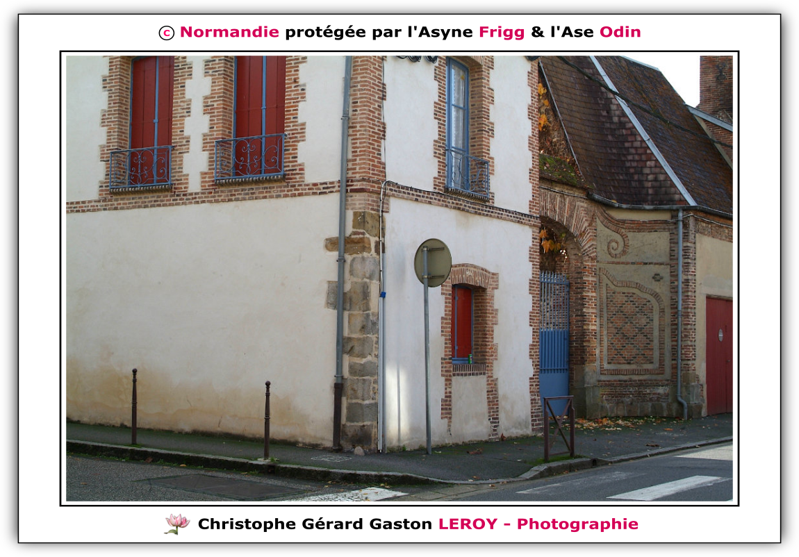 Architecture normande, maisons en briques à L'Aigle 61300, Orne, Normandie, France Architecture normande, maisons en briques à L'Aigle 61300, Orne, Normandie, France