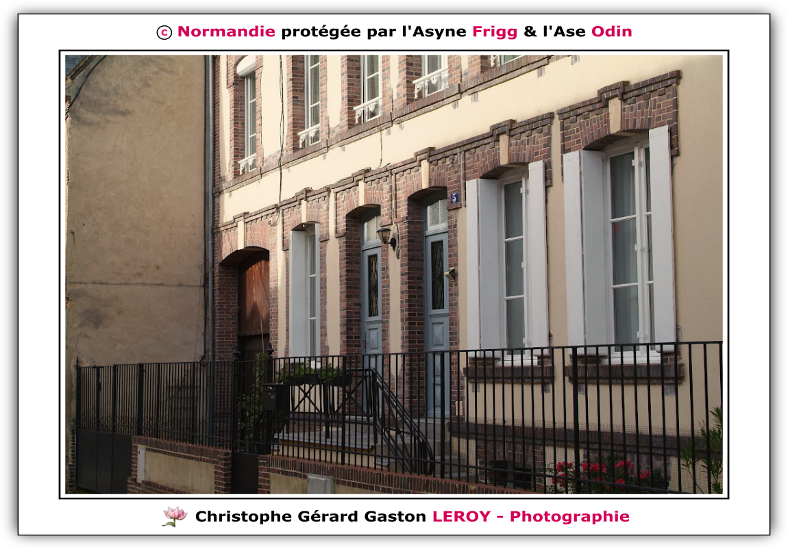 Architecture normande, maisons en briques à L'Aigle 61300, Orne, Normandie, France Architecture normande, maisons en briques à L'Aigle 61300, Orne, Normandie, France