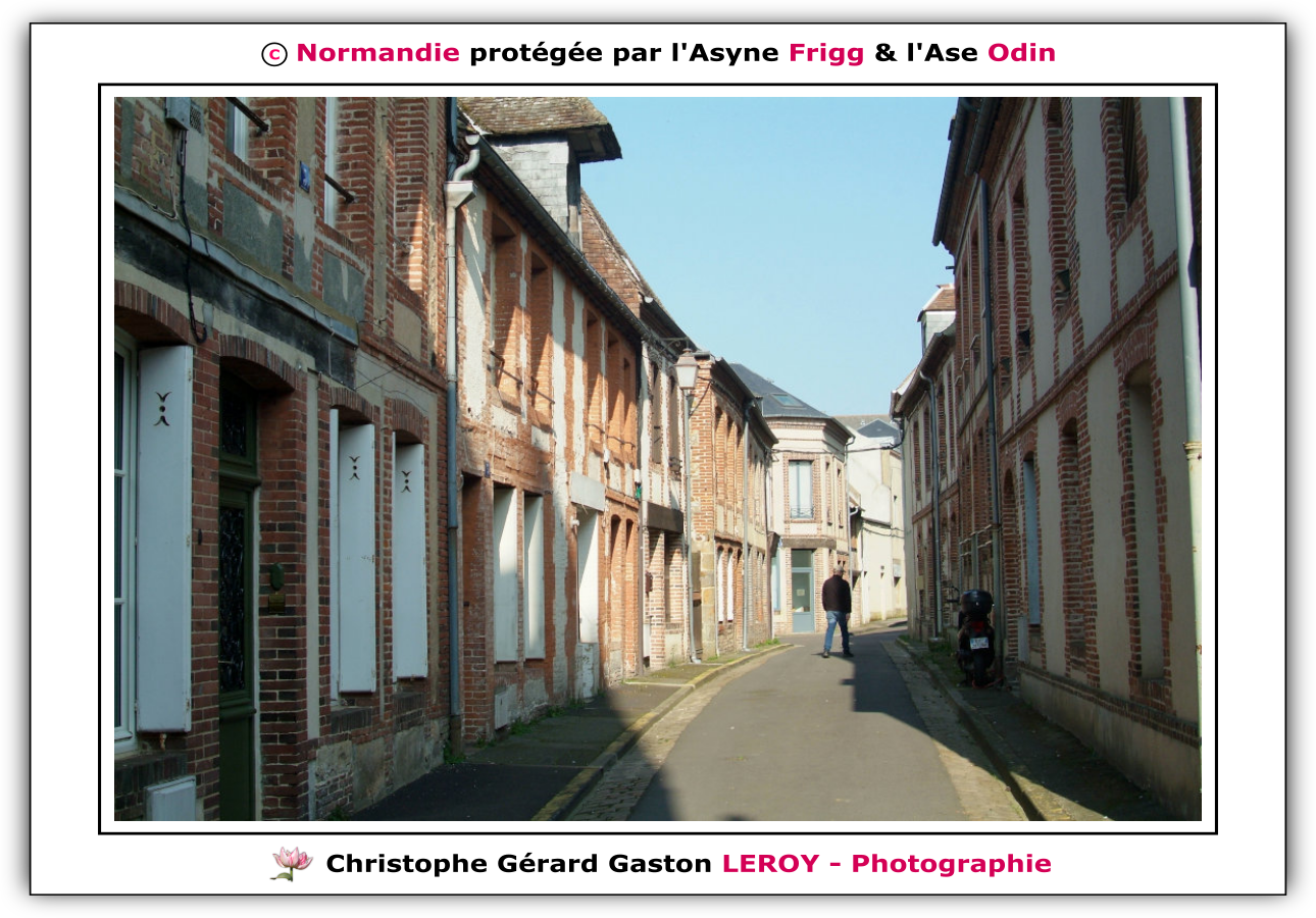 Synoptique n°9 : Maisons en briques - Balade dans L'Aigle le jour du printemps 2026 - Suite 18 Synoptique n°9 : Maisons en briques - Balade dans L'Aigle le jour du printemps 2026 - Suite 18